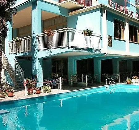 Biancamano ホテル