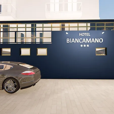 Biancamano ホテル リミニ