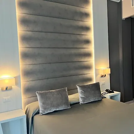 Отель Biancamano 4*