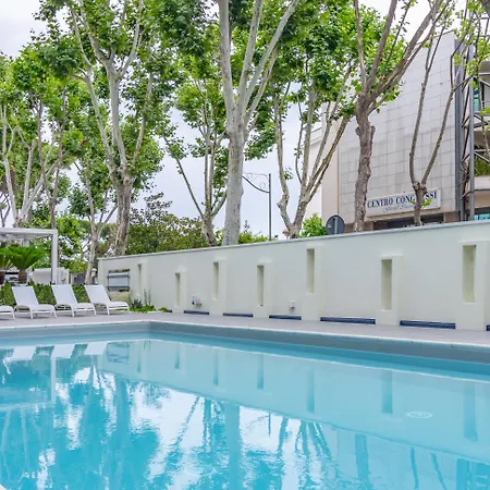 比安卡曼诺酒店 酒店