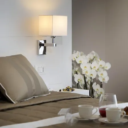 Biancamano Hotel 4*