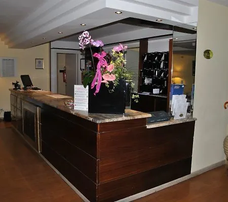 ホテル Biancamano リミニ