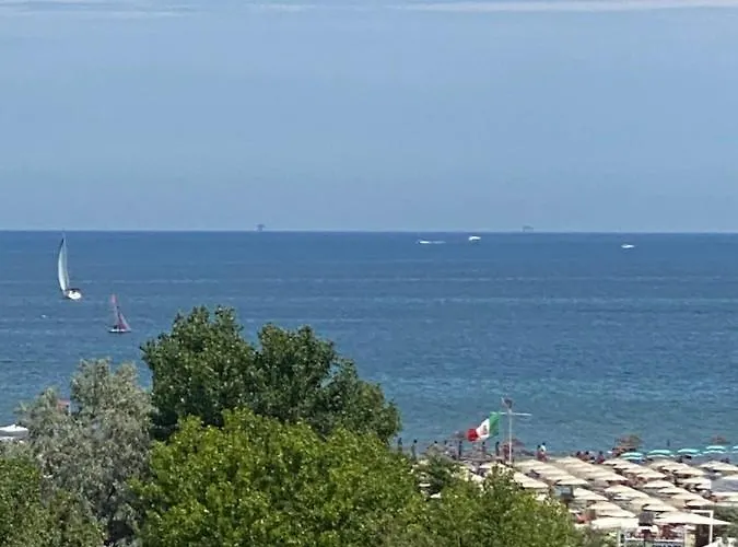 Biancamano 4* Римини