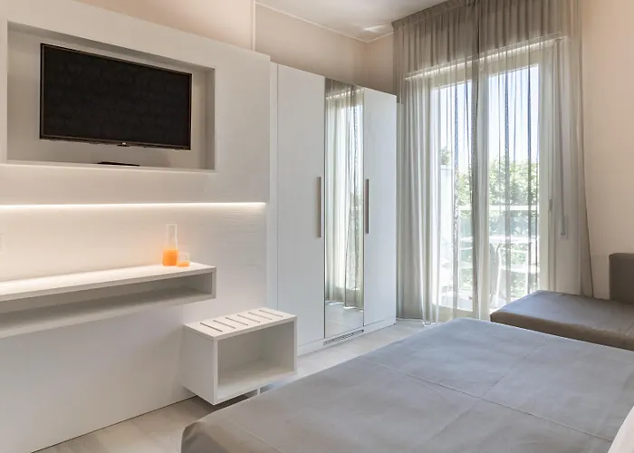 比安卡曼诺酒店 里米尼